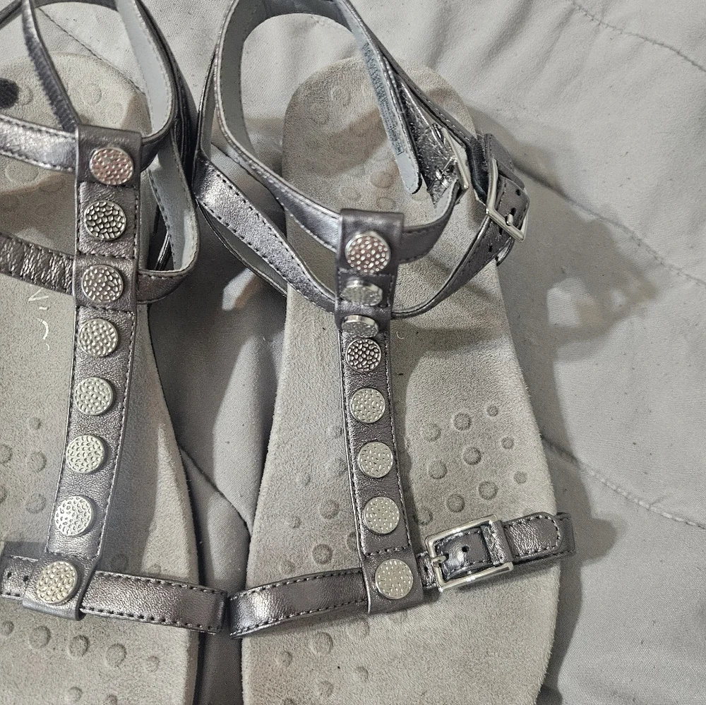 Vionic Sandals - Picture 11 of 14